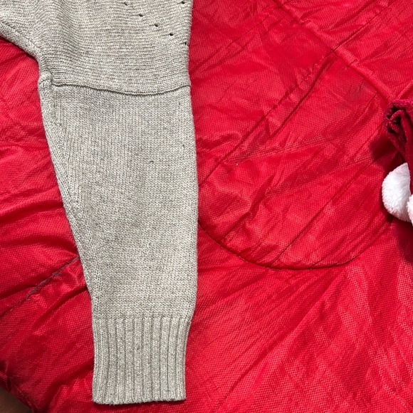 Women's Gray Sweater - Picture 4 of 4